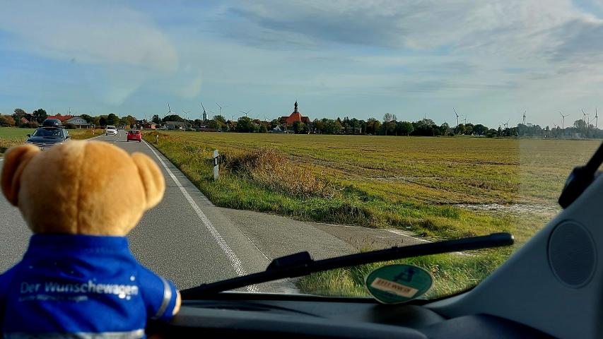 Mit dem ASB-Wünschewagen auf dem Weg durch Dithmarschen